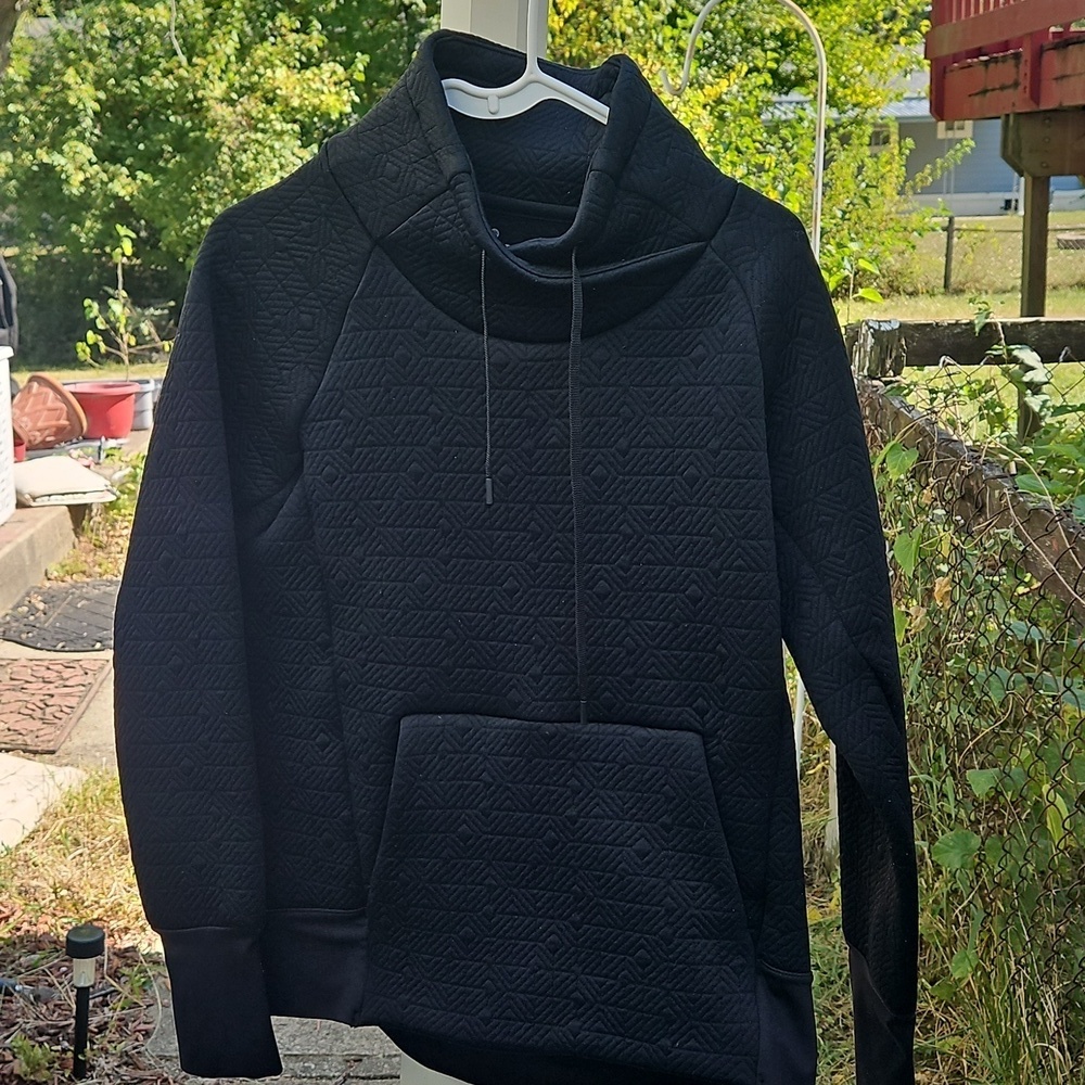 Athleta Black Elvations Quilted Jacket  sz S